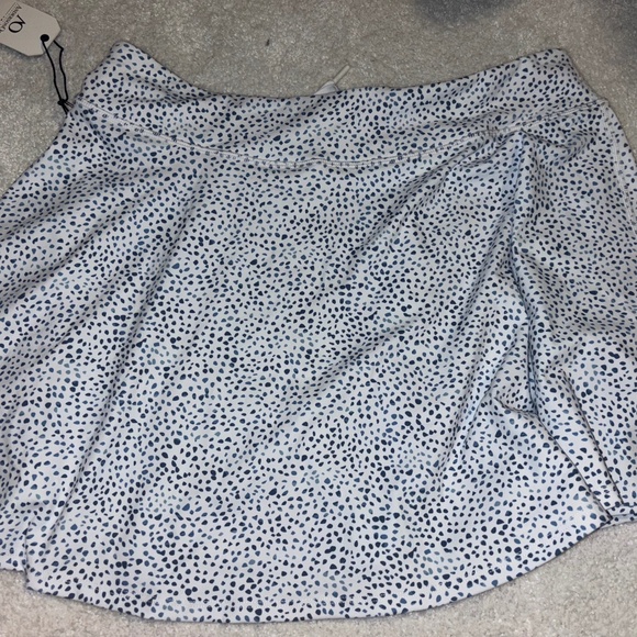 Polk a dot Golf Skirt - Picture 1 of 4
